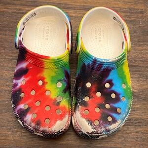 Unisex Rainbow Tie-Dye Crocs